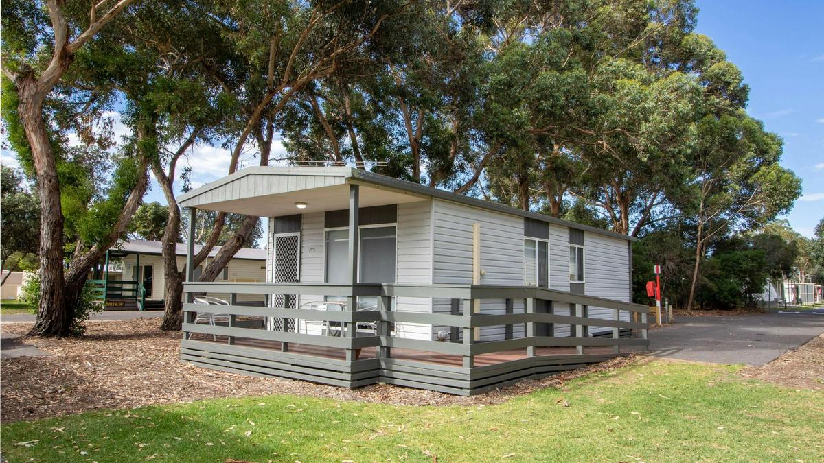 Standard cabin external