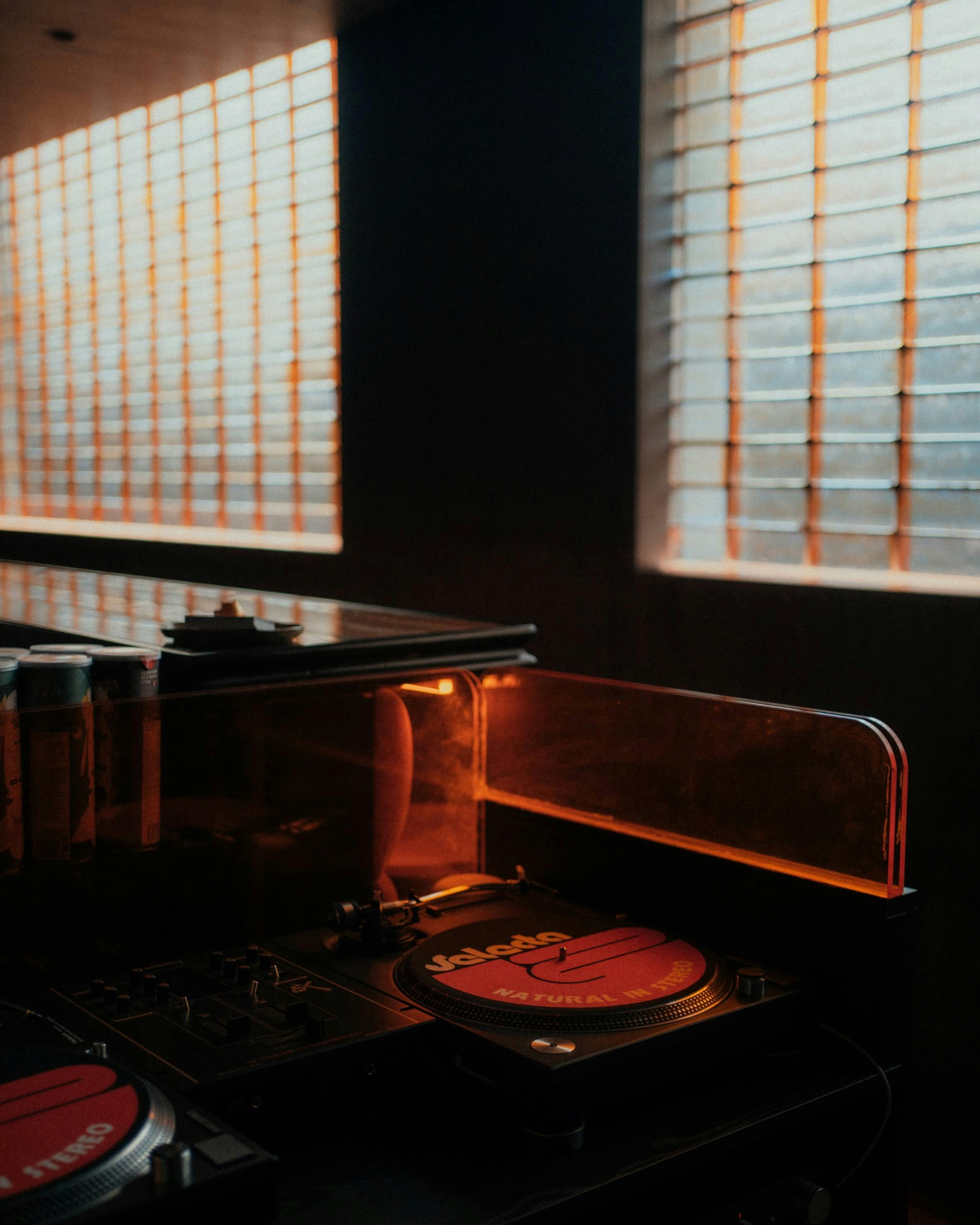 Bar Selecta Hawthorn - Music system