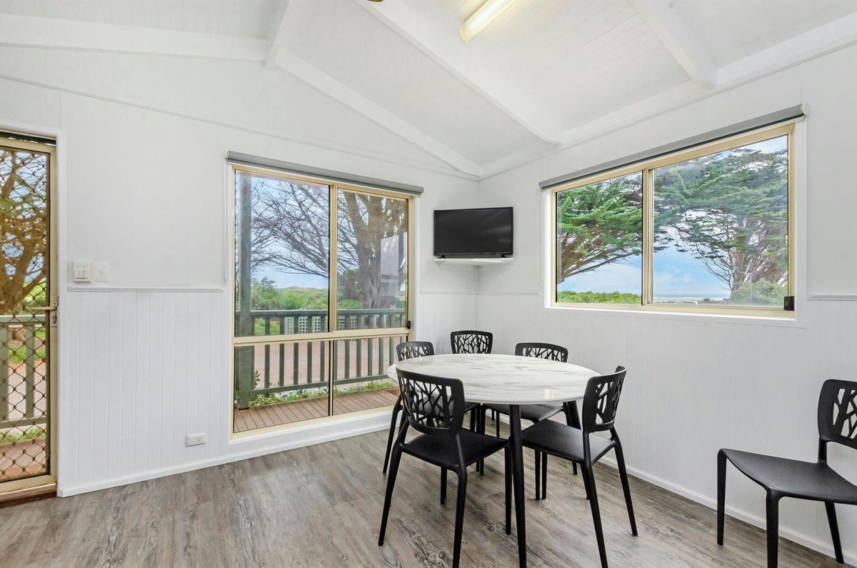 Beach Hut with ocean views