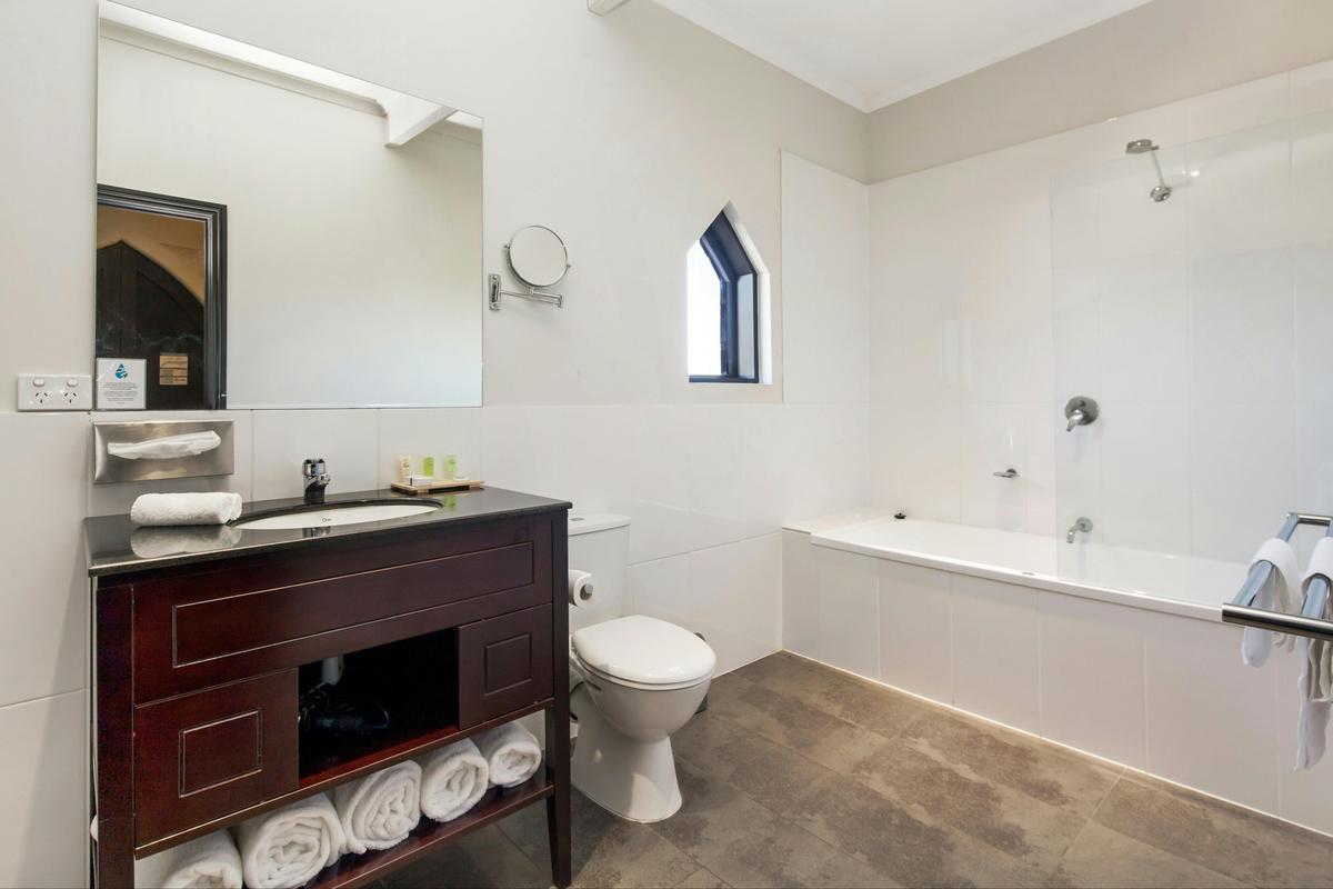 Castle Suite bathroom