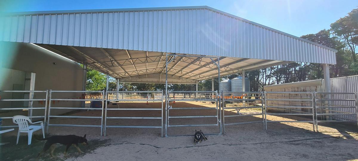 Small covered arena
