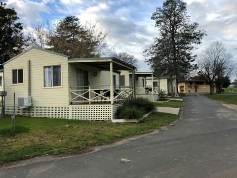 Cabins at Rutherglen Caravan Park