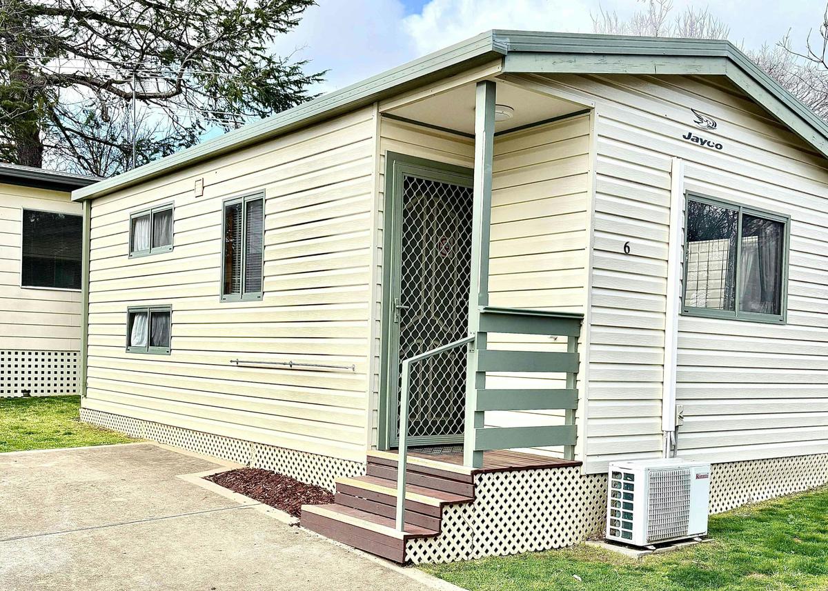 Family Cabin - Sleeps 6
