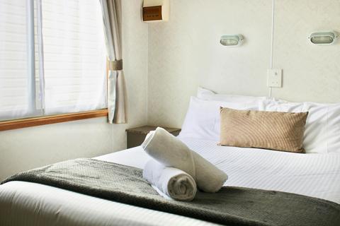 Deluxe Couples Cabin - Interior Bedroom