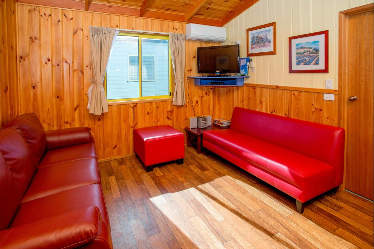 Heron Cabin Loung Area