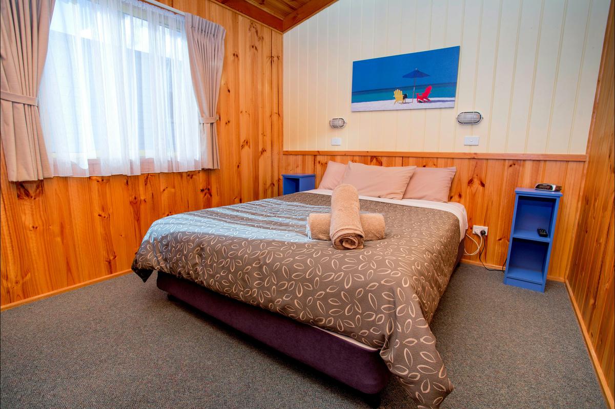Heron Cabin Master Bedroom