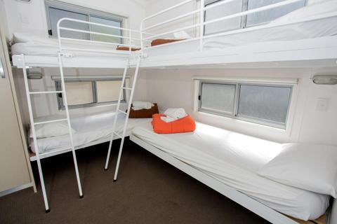 2 Bedroom Hilltop Cabin