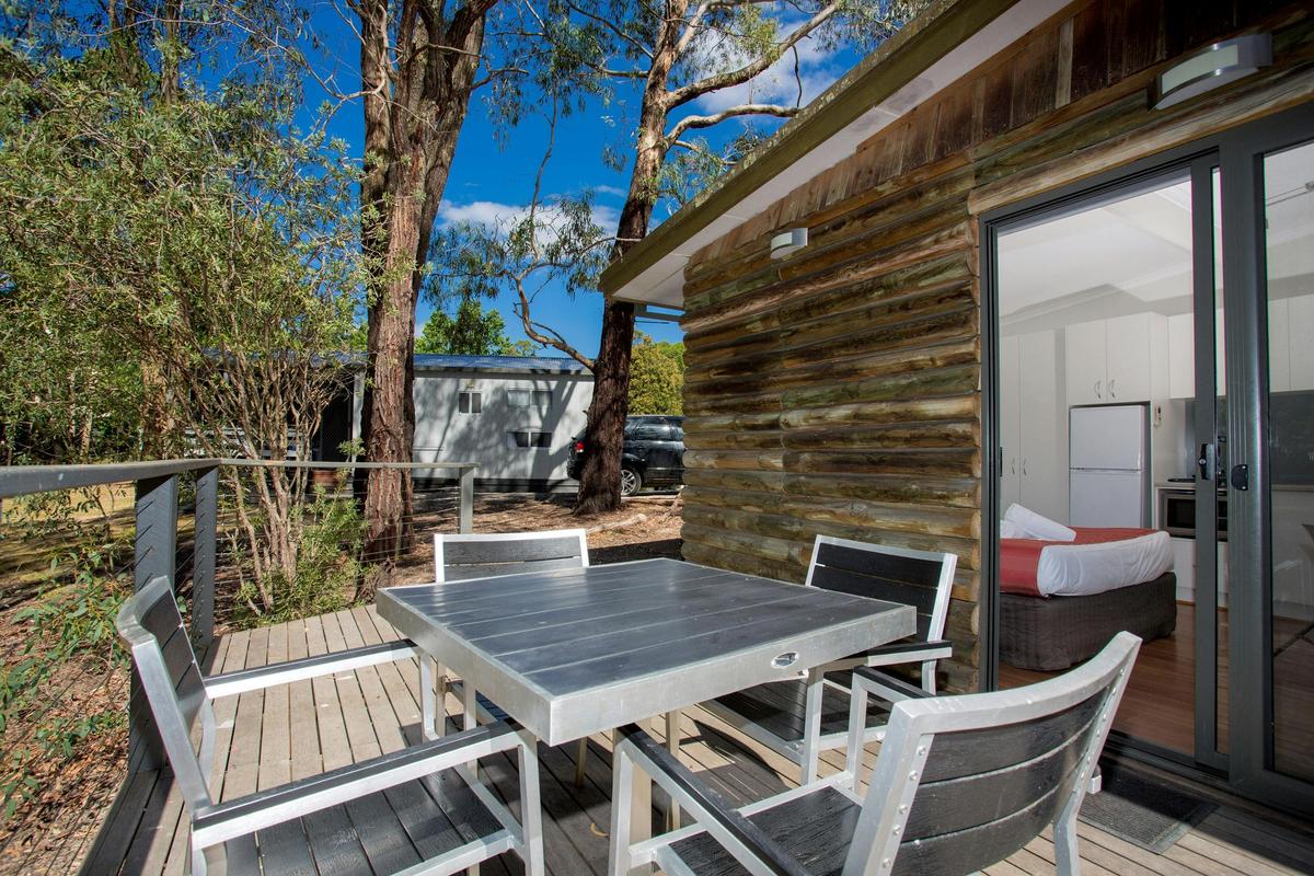 1 Bedroom Hilltop Studio