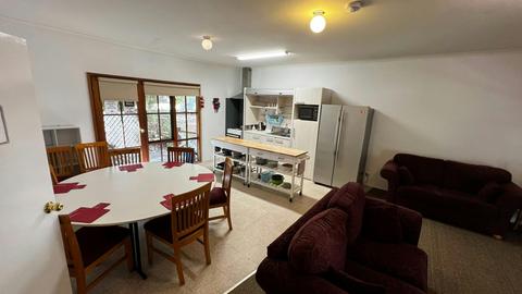 Main living area, kitchen and dinning area