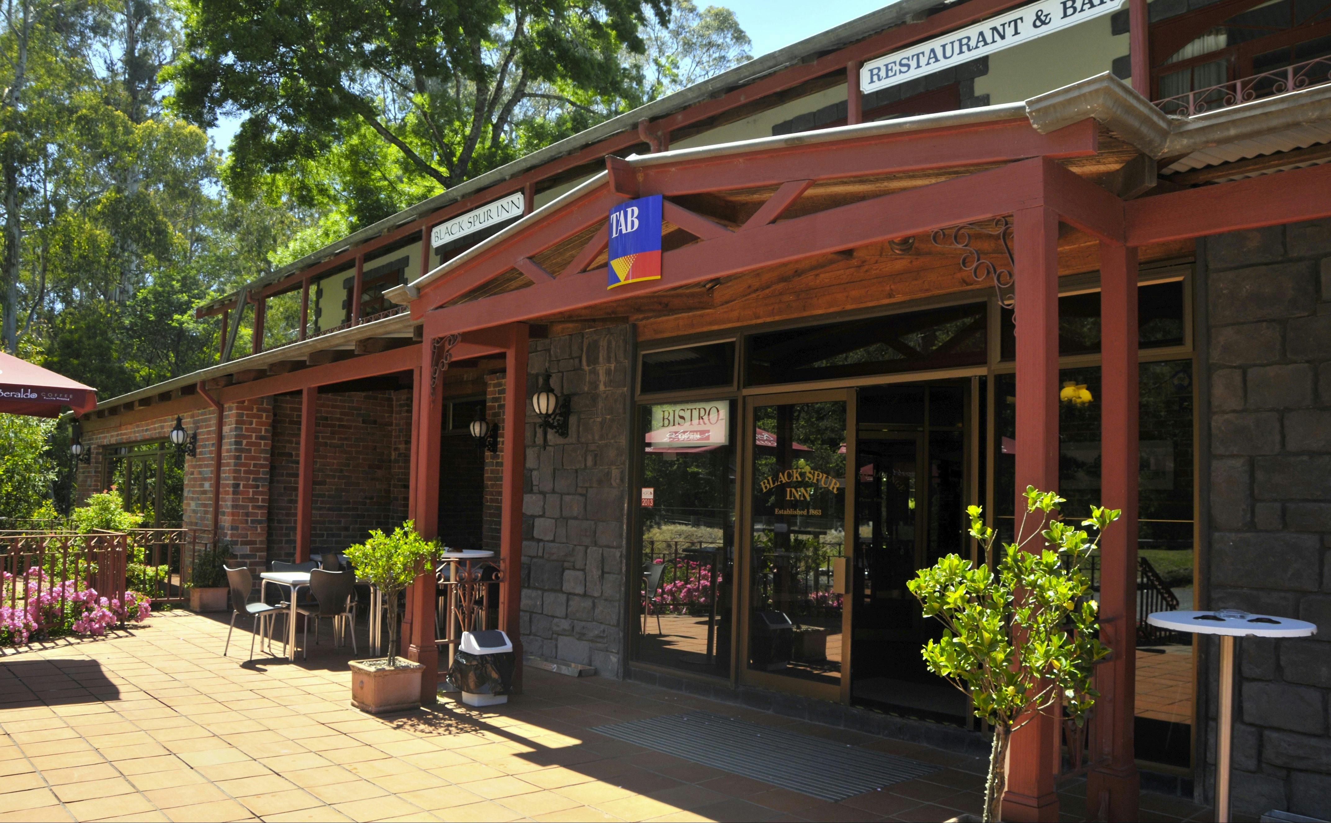 Entrance to Black Spur Inn