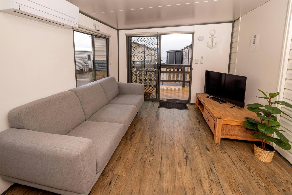 4 Berth Standard Cabin Lounge