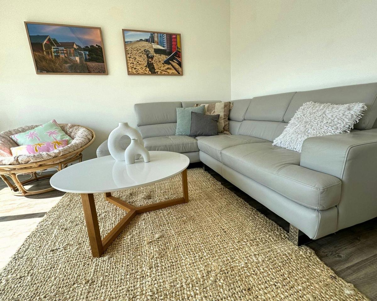 Lounge room