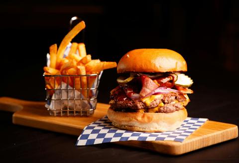 Benny's  American Burger South Yarra