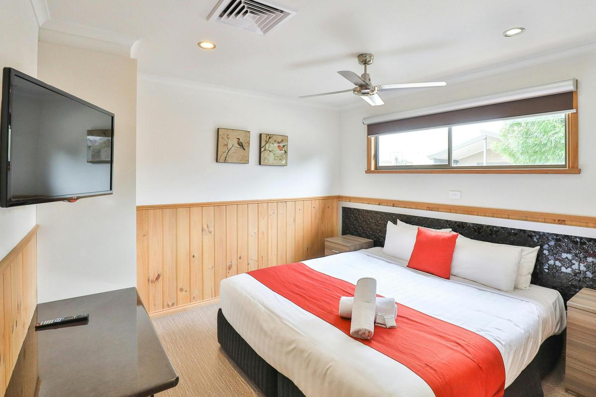 Main Bedroom