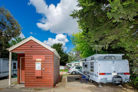Super Powered Ensuite Site with Private Toilet and Shower