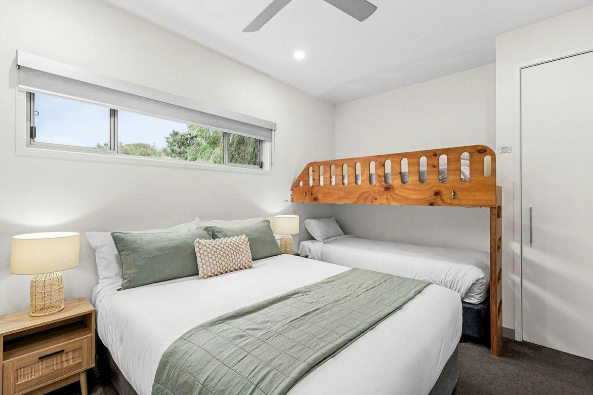 2 Bedroom Deluxe Bedroom 2