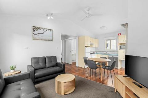 2 Bedroom Queenscliff Cabin Interior Living