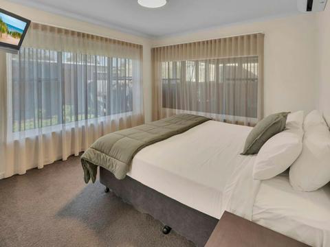 3 Bedroom Beach House Second bedroom