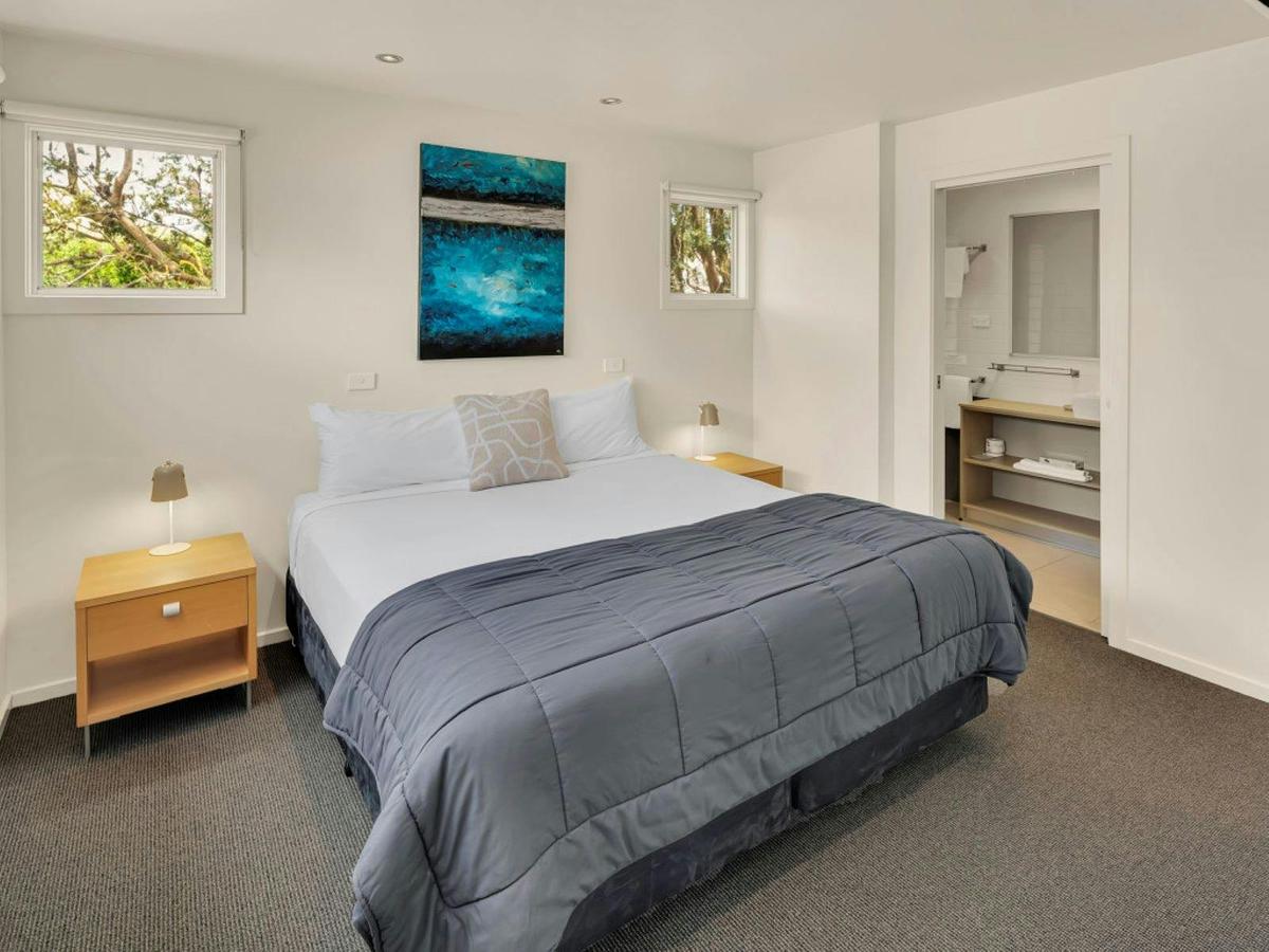 3 Bedroom Villa Main Bedroom