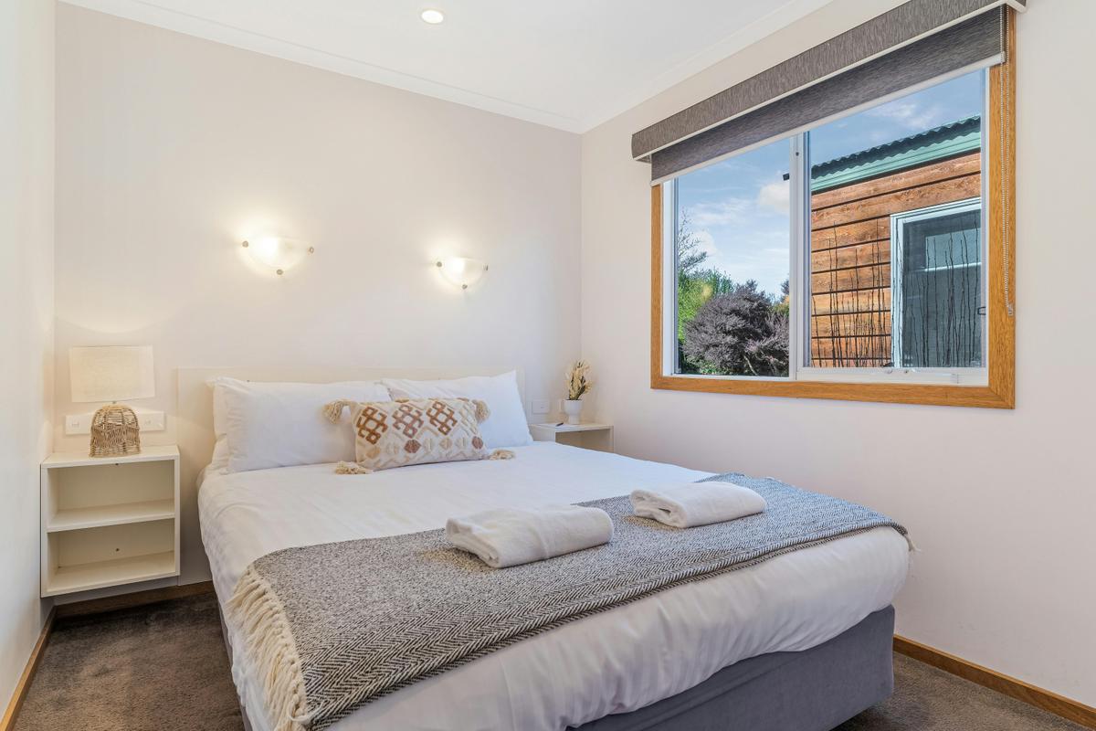 Two Bedroom Spa Villa | Tasman Holiday Parks - Bright