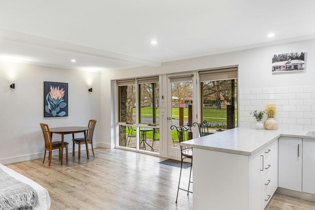 Studio Unit | Tasman Holiday Parks - Bright