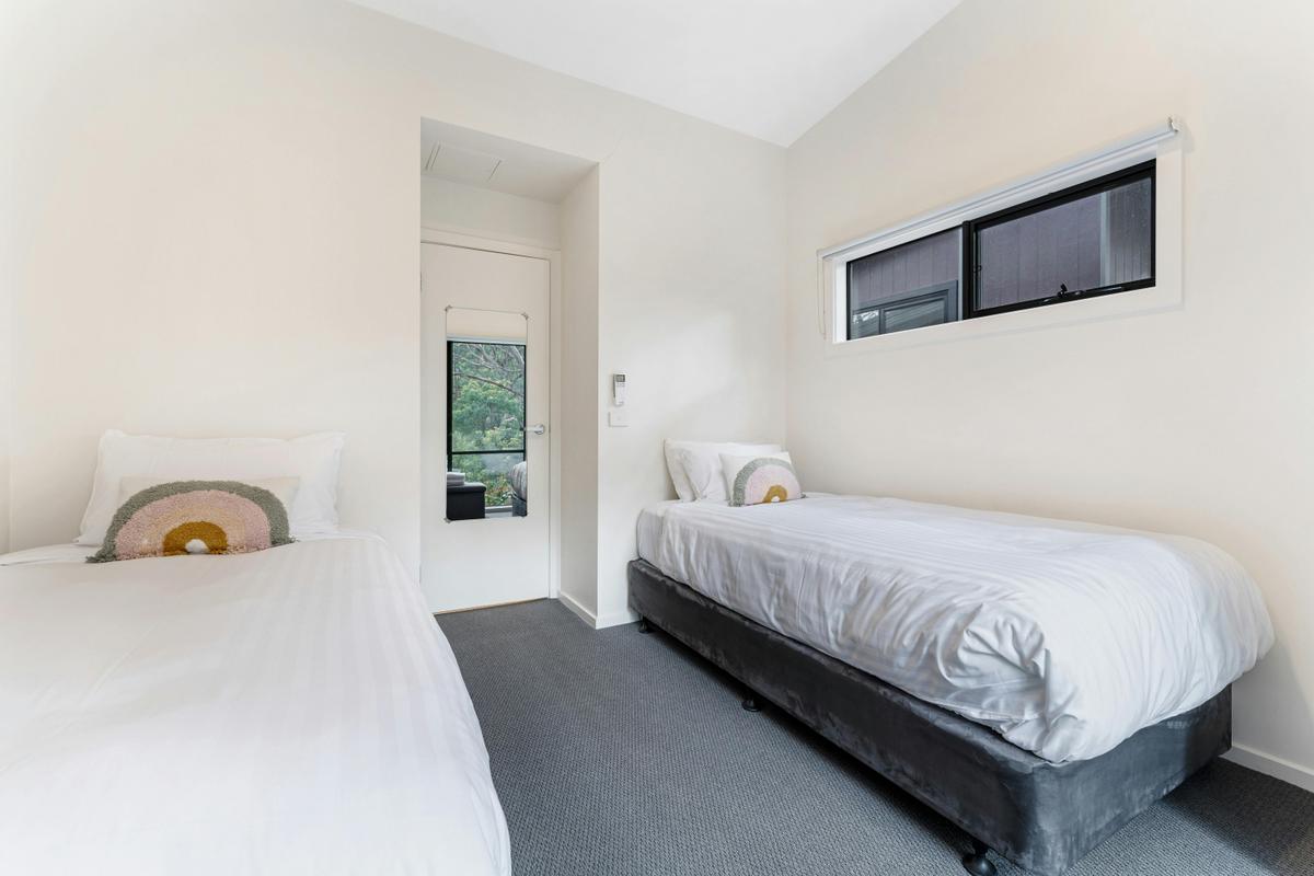 Luxury Riverside Two Bedroom Villa | Tasman Holiday Parks - Bright