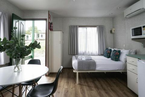 Queen Bed