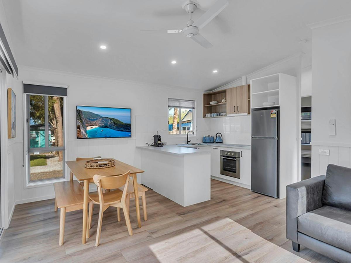 Dining/Kitchen