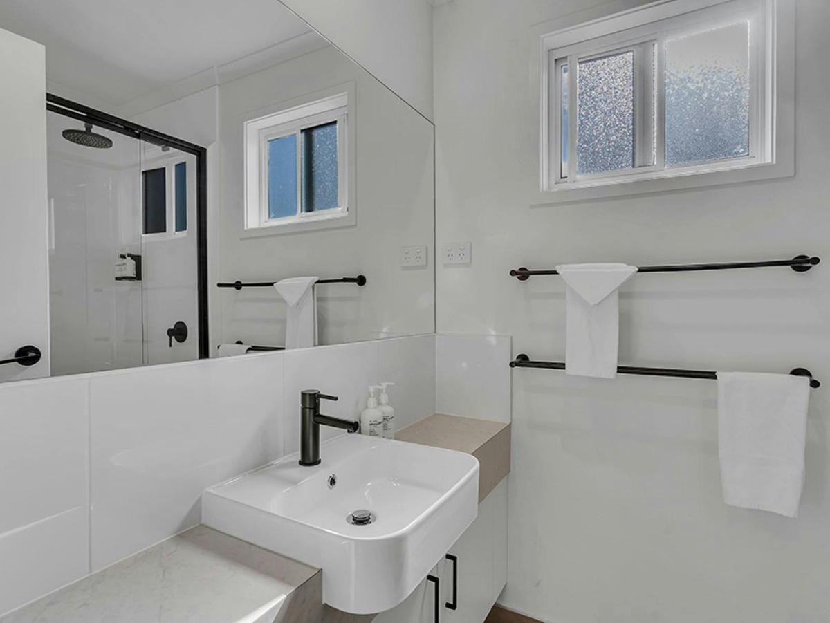 2 Bedroom Superior Villa Bathroom