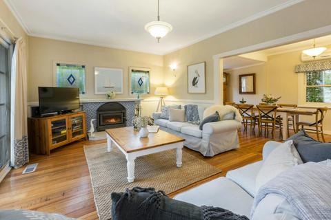 Blue Moon Cottages