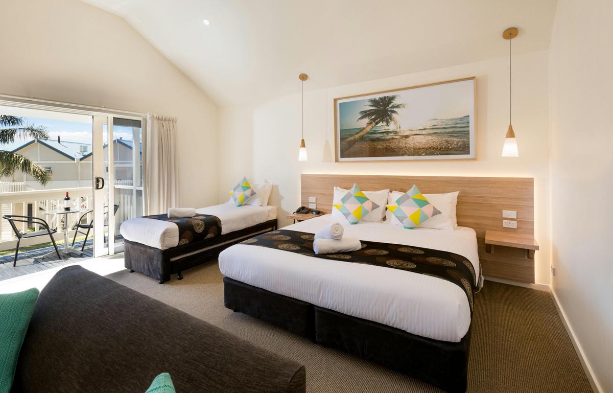 Balcony Suite - Bedroom