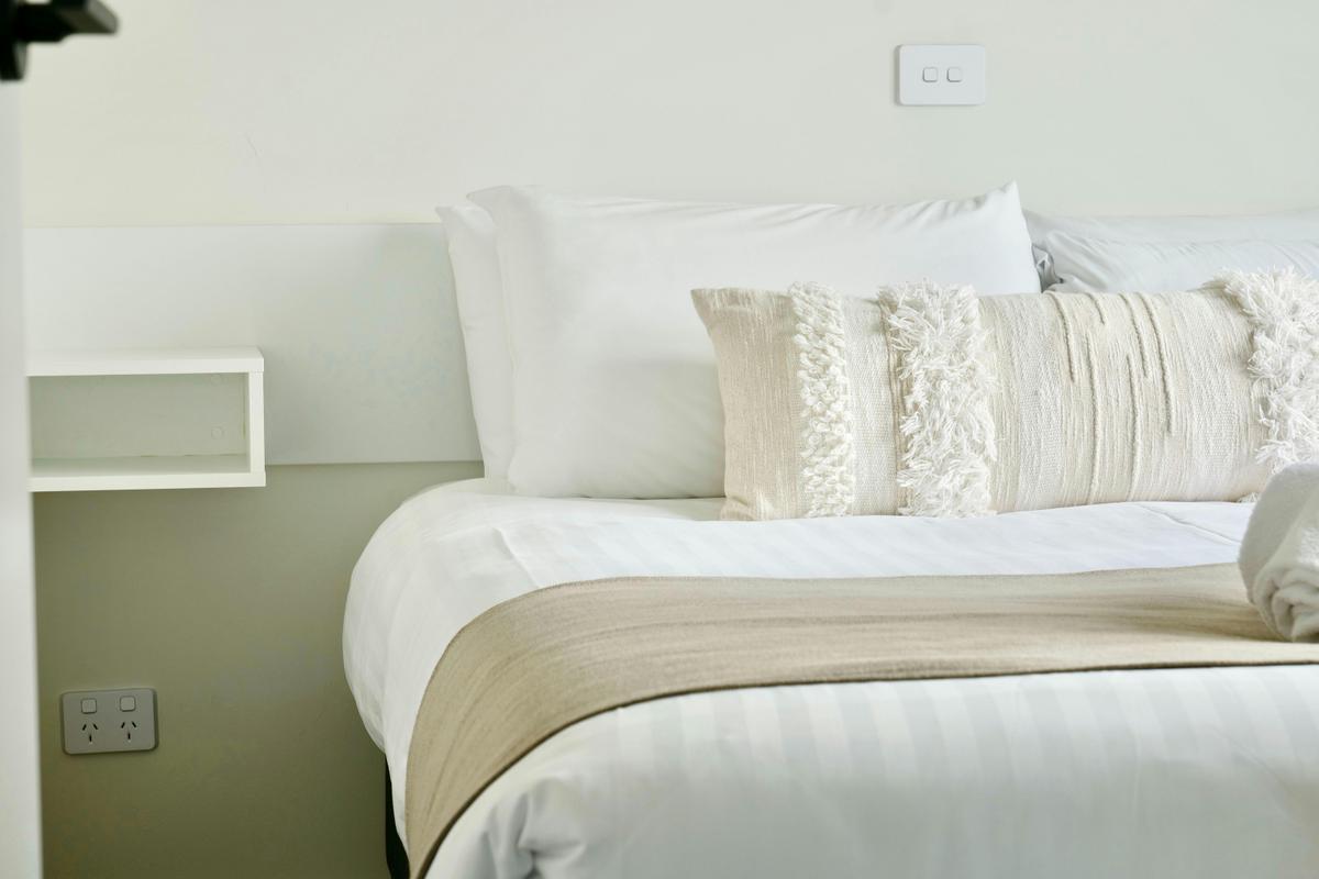 Luxury Beachside Cabin - Sleeps 5