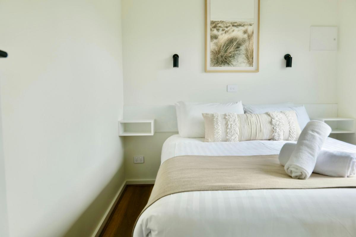 Beachside Cabin Bed