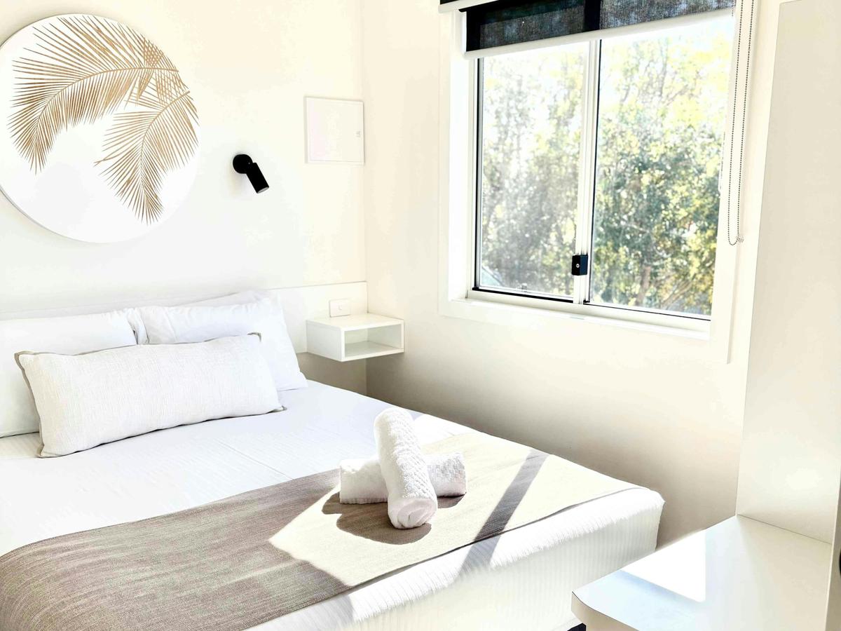 Luxury Beachside Cabin - Sleeps 6