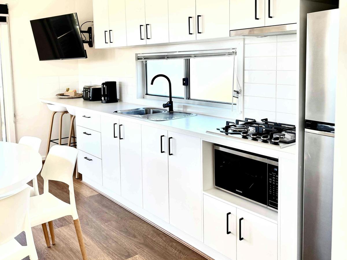 Luxury Beachside Cabin - Sleeps 6