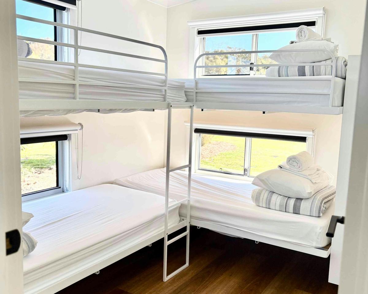 Luxury Beachside Cabin - Sleeps 6