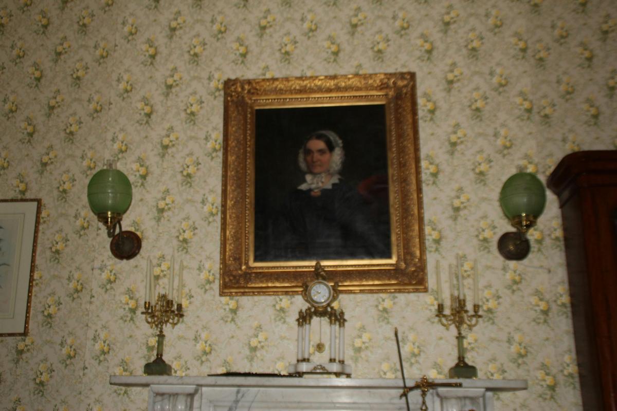 Victorian Sitting Room - Black Rock House