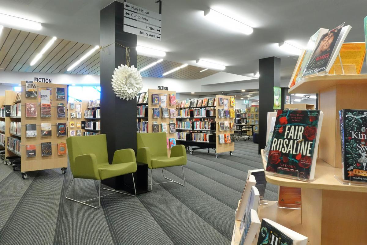 Adult fiction at the Benalla Library