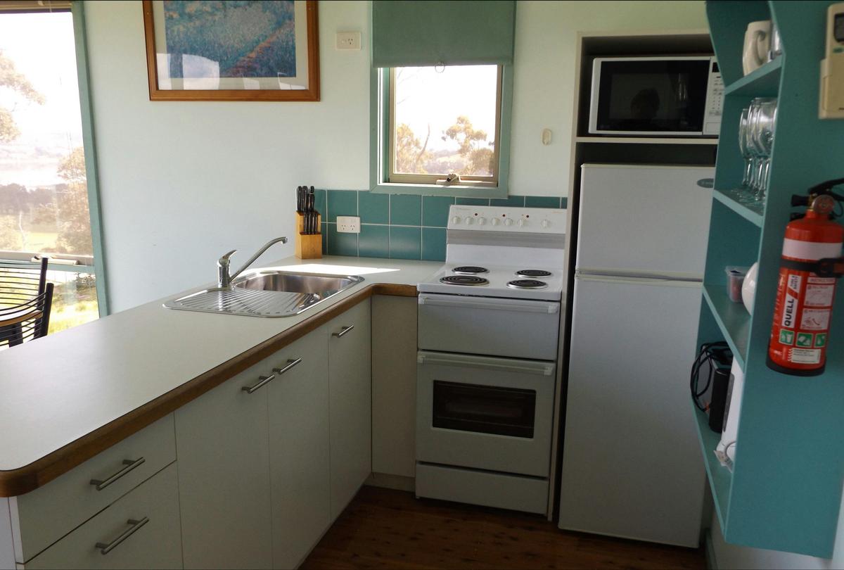 Kitchen - Banksia cottage