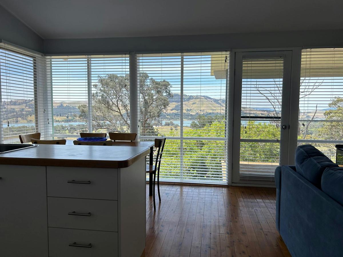 Wattle Dining & Kitchen area