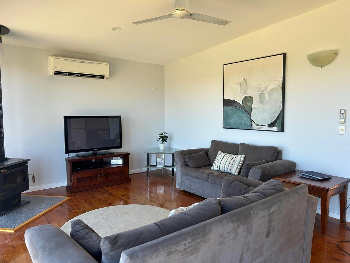 Correa Deluxe Cottage living area