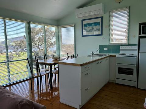 Banksia Kitchen and Dining