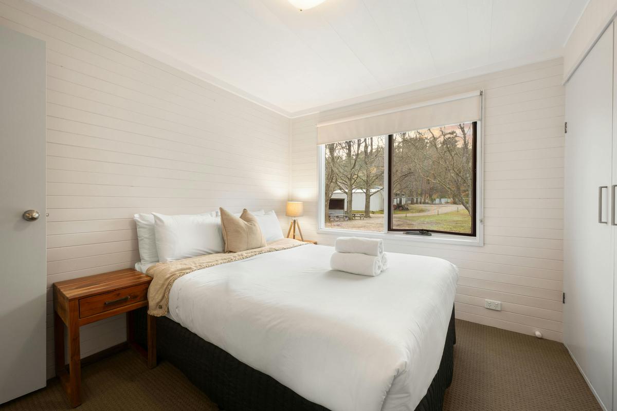 Queen Bedroom