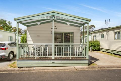 Exterior of the Twin Deluxe Cabin