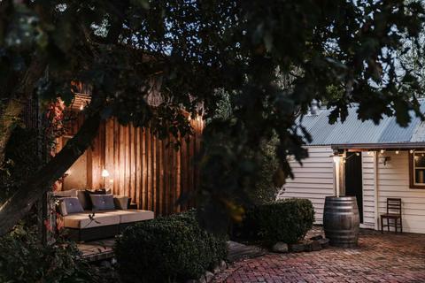Bootmakers Cottage Birregurra: Dufflebird Getaways