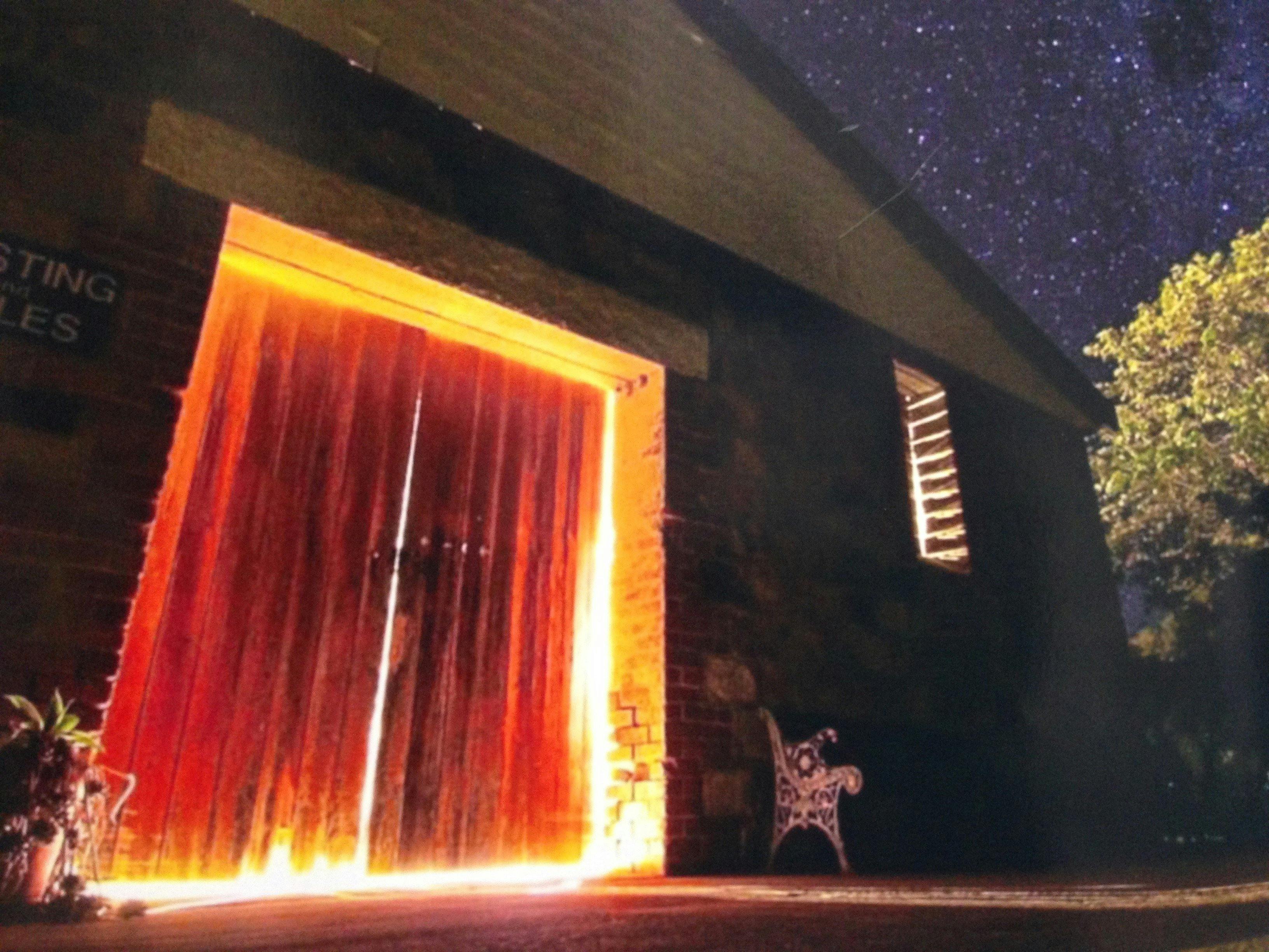 Starry night at Taminick Cellars