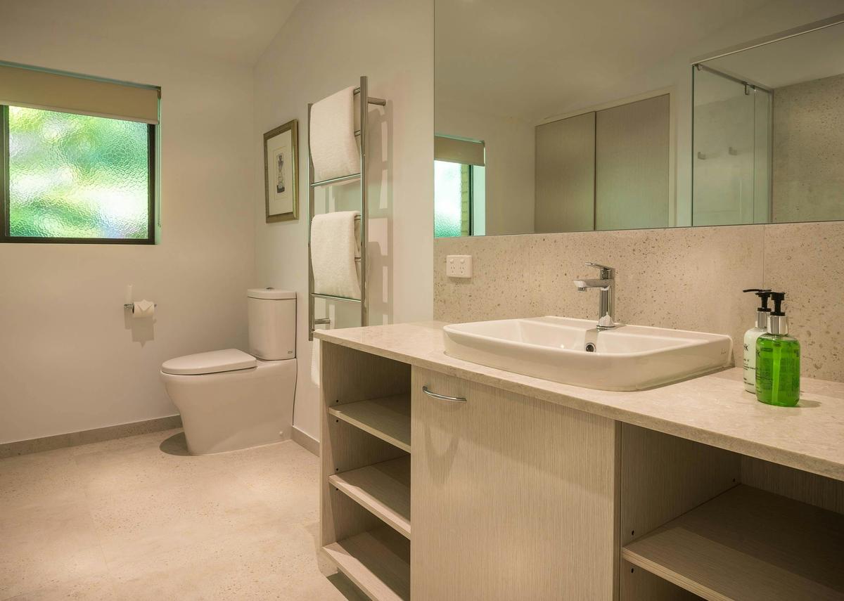 Spacious, modern bathroom