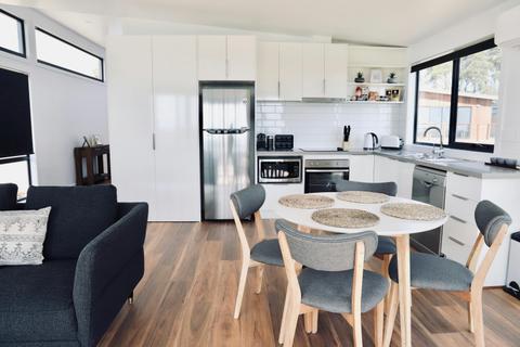 Fully self contained