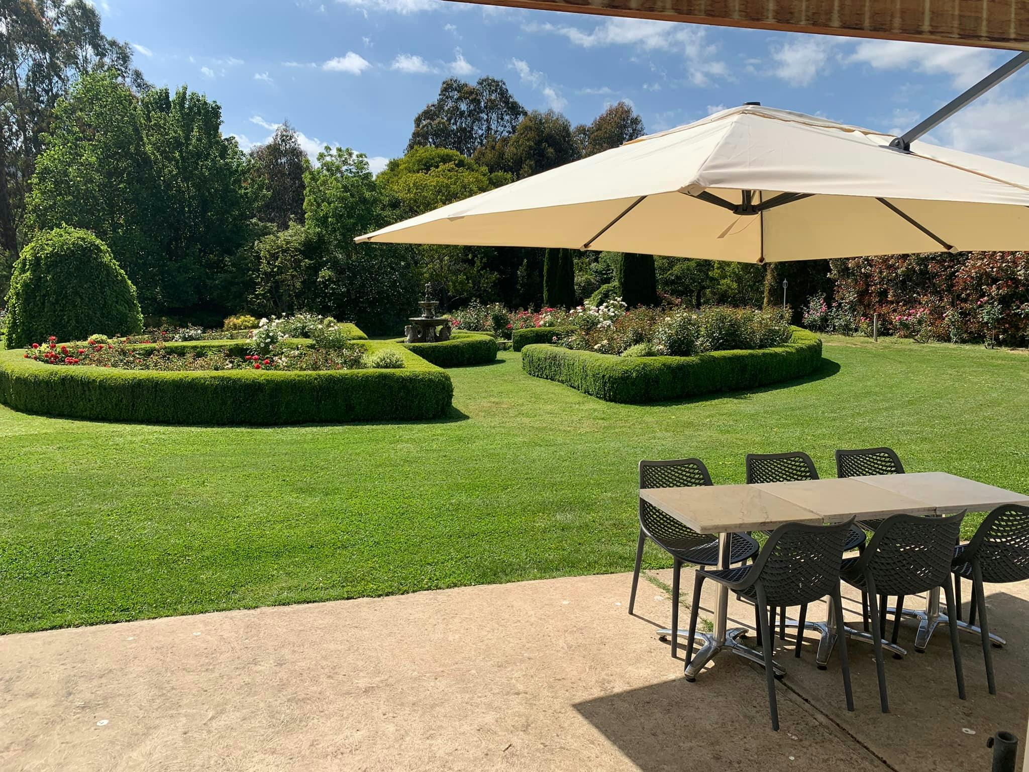 Fountain and rose gardens