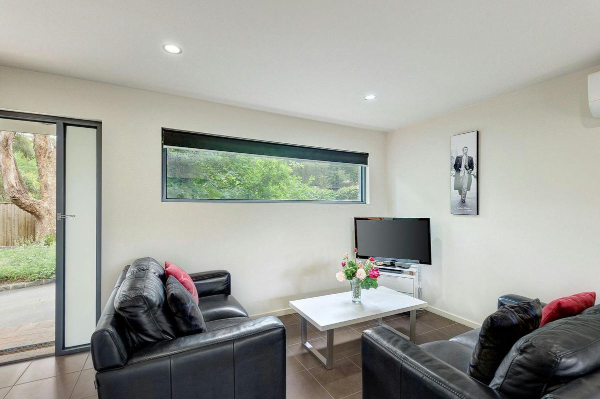 1 Bedroom Margriet Lounge